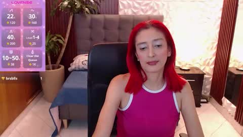 ruby_your_milf online show from February 17, 9:36 pm