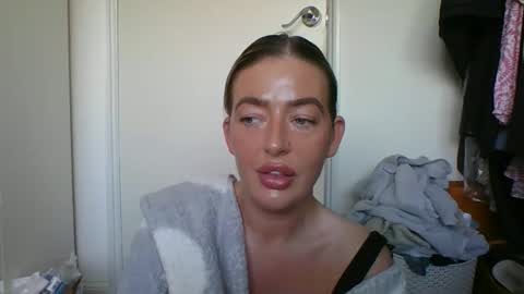 rubyredxxxoxxx online show from December 3, 10:28 am