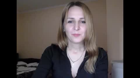 Ruth online show from October 31, 7:40 pm