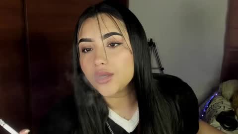 S H A R O N model independient online show from March 7, 11:40 am