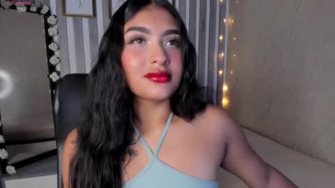 Snapshot of sabrinahims_ chatting on March 6, 10:58 pm mariana online show from March 6, 10:58 pm
