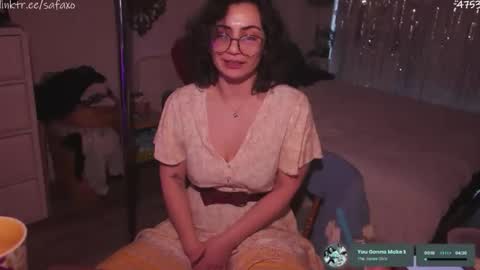 Safa online show from April 2, 7:44 pm