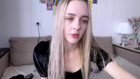 Snapshot of sailormoon666_ chatting on February 16, 9:04 am Sofia online show from February 16, 9:04 am