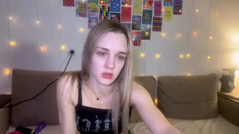 Snapshot of sailormoon666_ chatting on January 24, 5:53 pm Sofia online show from January 24, 5:53 pm