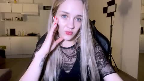Snapshot of sailormoon666_ chatting on February 28, 10:17 pm Sofia online show from February 28, 10:17 pm