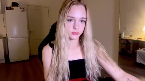 Snapshot of sailormoon666_ chatting on October 5, 7:52 pm Sofia online show from October 5, 7:52 pm