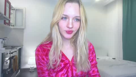 Sofia online show from April 3, 3:26 am