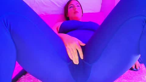 salma_27 online show from October 8, 6:34 pm