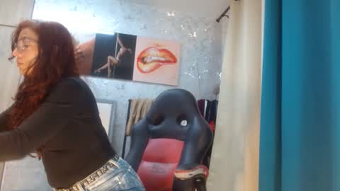 samanta online show from April 18, 11:13 am