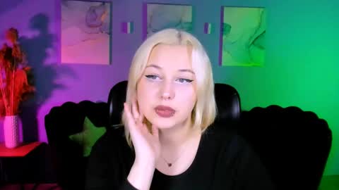 samanta_hotty online show from May 4, 9:02 am