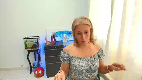 Snapshot of samanta_stone69 chatting on October 16, 9:17 pm Samanta Stone online show from October 16, 9:17 pm