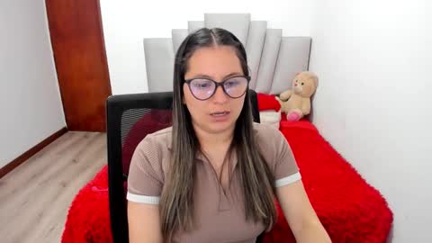 Samantha  online show from March 17, 7:07 pm