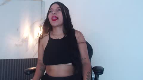 samantha_lopez2 online show from June 26, 9:05 pm