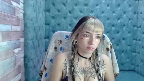 Samantha Smitth online show from October 23, 4:07 am