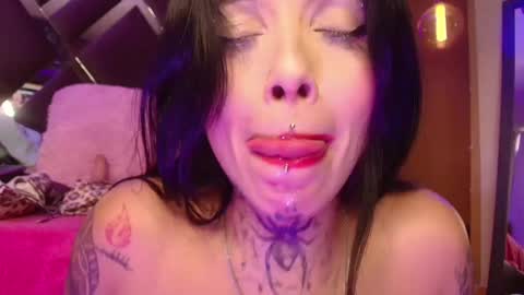 SamanthaaGomez online show from February 20, 9:09 pm