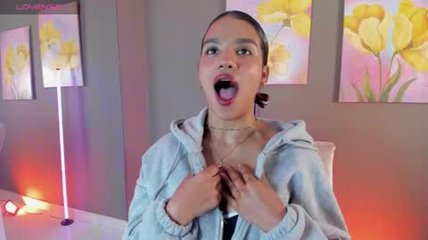 Samarha Gomez online show from November 18, 7:59 pm