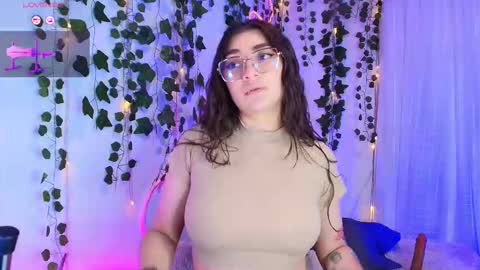 samii evans  online show from October 24, 3:02 am