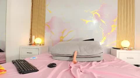 Sammy Jones online show from February 21, 11:05 pm