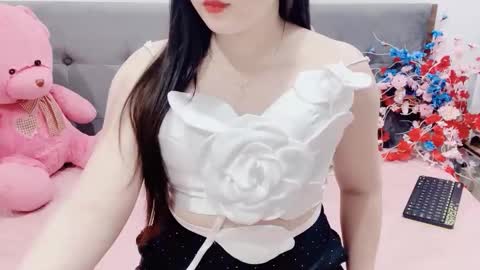 sanami_sian_ online show from February 28, 2:38 pm