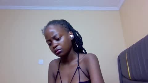Snapshot of sandy_bby1 chatting on October 9, 1:54 am sandy online show from October 9, 1:54 am