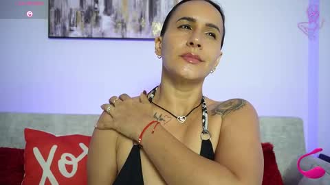   online show from November 19, 11:32 am