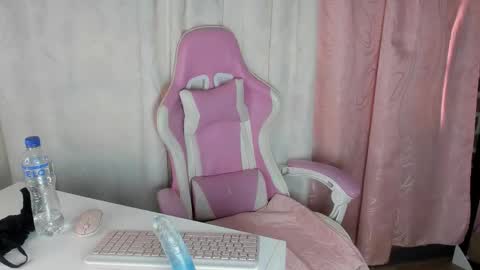 Sara online show from October 25, 6:04 pm