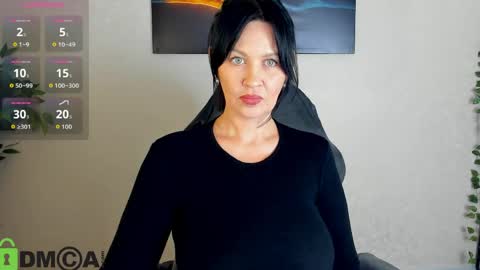 Sara online show from April 8, 9:00 am