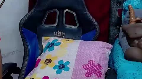 Sara Greyx online show from February 25, 8:00 pm