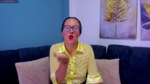 Sara   online show from January 10, 12:54 pm