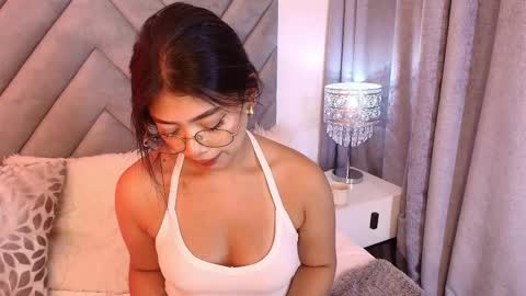 sara_owens7 online show from February 21, 6:36 am