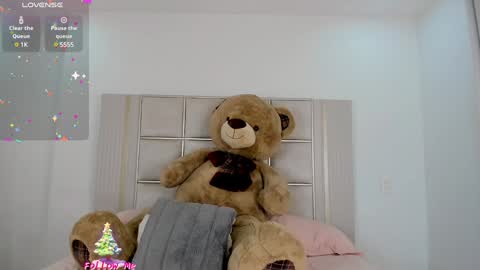 Sara Miller  online show from January 4, 4:01 am