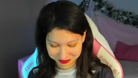 SaraDenars online show from December 14, 5:35 am