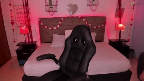 Sara online show from February 14, 7:38 am