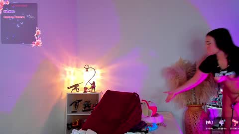 Sarah Valkiria  IG  Sar lanister online show from December 21, 3:36 am