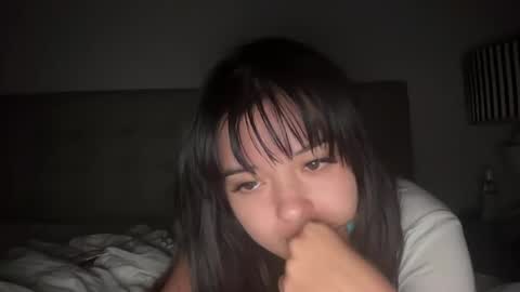 Snapshot of sarah_heart_aus chatting on March 7, 4:55 pm Sarah Heart Aus online show from March 7, 4:55 pm