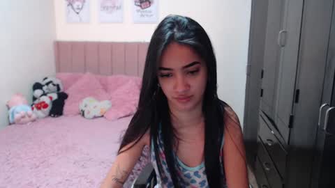 Sarah online show from January 6, 6:31 pm