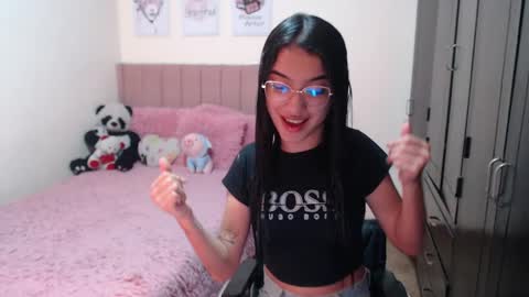 Sarah online show from December 30, 4:18 pm