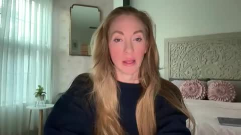 Sarah online show from June 9, 1:49 am