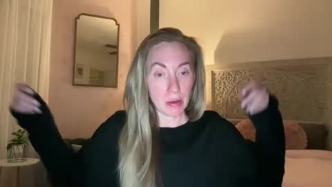 Sarah online show from May 27, 5:37 am