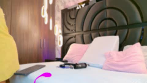 Sarah online show from September 15, 11:40 am