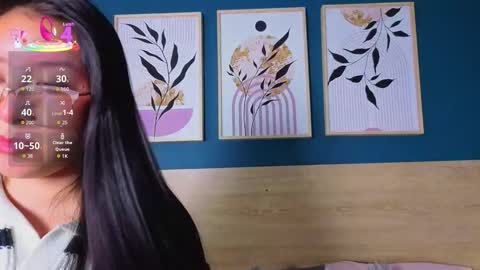 Sarah online show from November 17, 7:47 pm