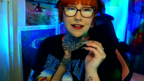 Sarah T online show from May 16, 6:27 am