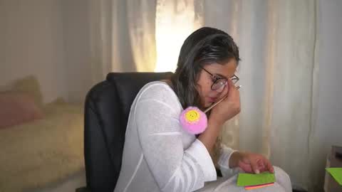 Snapshot of saraparisi_ chatting on September 23, 11:03 pm Sara online show from September 23, 11:03 pm