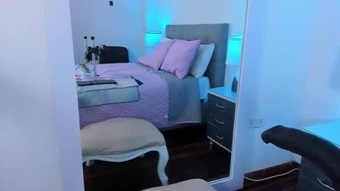 sararendon online show from February 23, 12:26 pm