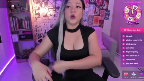 Sara Ruales online show from March 3, 1:37 pm