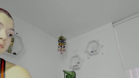 Saray  online show from January 7, 11:19 pm