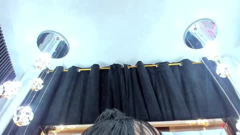 Snapshot of sarayroyse chatting on March 6, 7:43 pm Saray online show from March 6, 7:43 pm