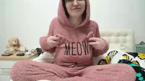 sarraboots online show from January 14, 7:19 pm