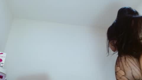 Sasha Creamy online show from November 2, 3:15 pm