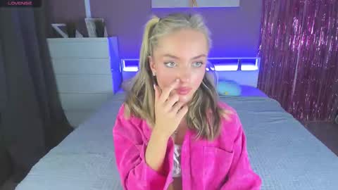 Sasha online show from February 19, 3:55 pm